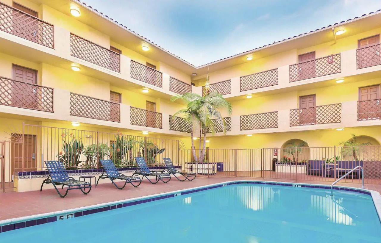 Comfort Inn San Diego Old Town Екстер'єр фото